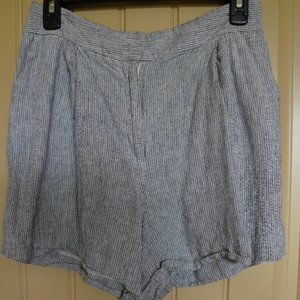 Zara High rise Blue Pin-Striped Linen Shorts with pockets Size M